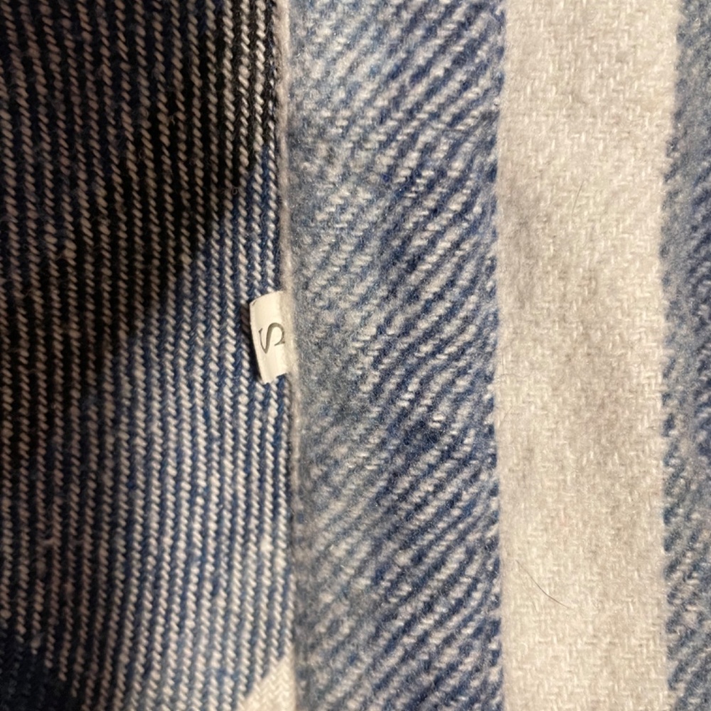 Shacket - Picture 8 of 8